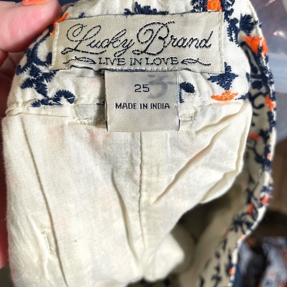 WOMEN’S Lucky Brand Embroidered Shorts - Picture 6 of 6